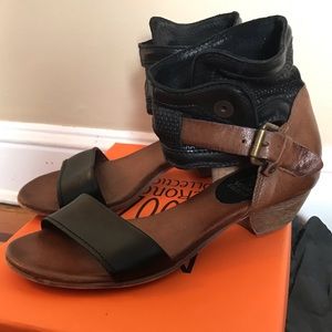 Leather ankle cuff sandals